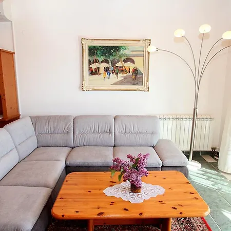 Mosers Apartment